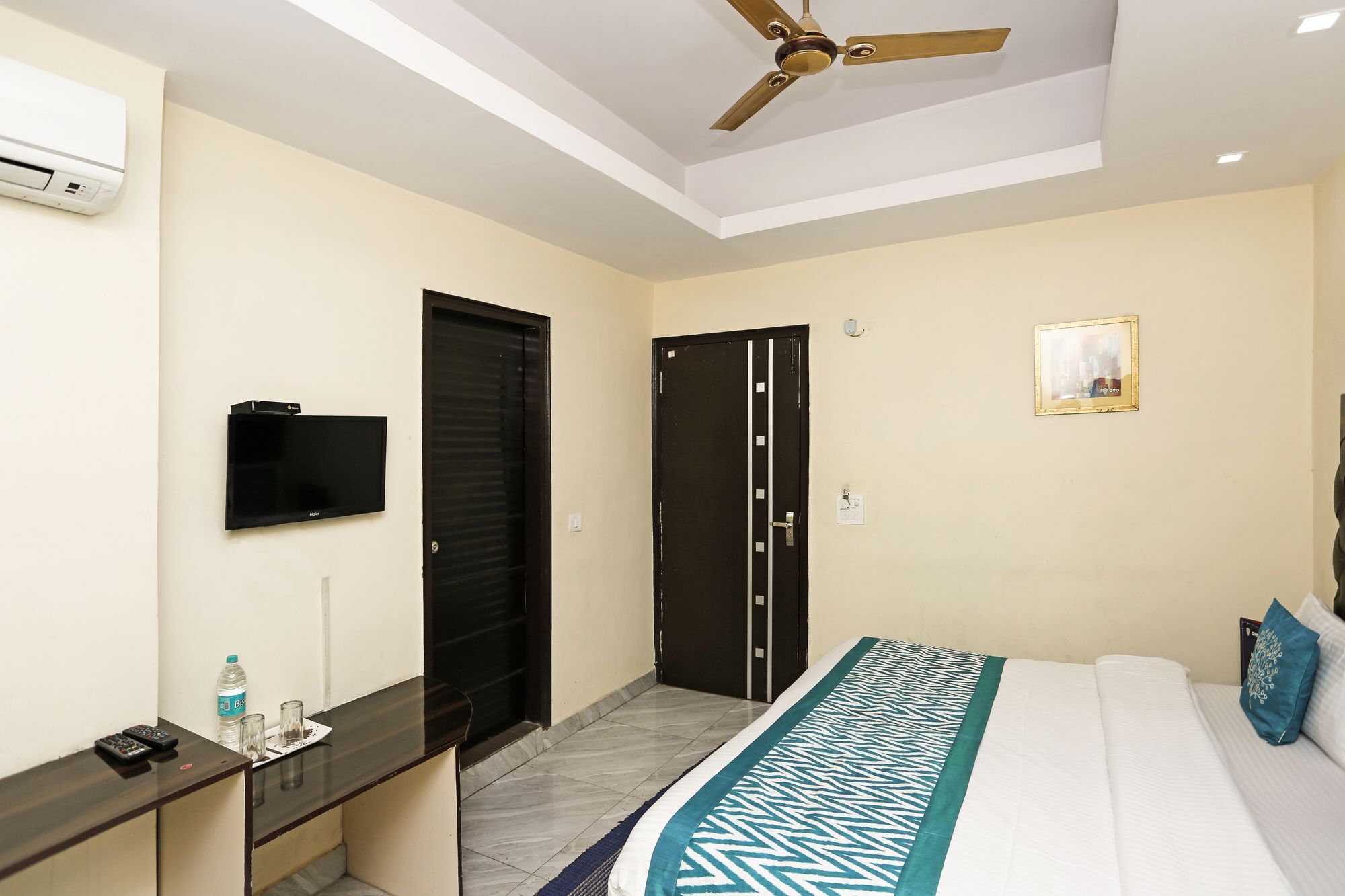 Hotel O Crosswinds Residency Indirapuram Extérieur photo